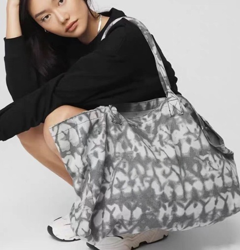 70ef85885a33411d9819a8db6125565a